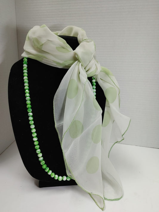 2 pcs - Silk Scarf & green stone Necklace - Lot / woman's gifts