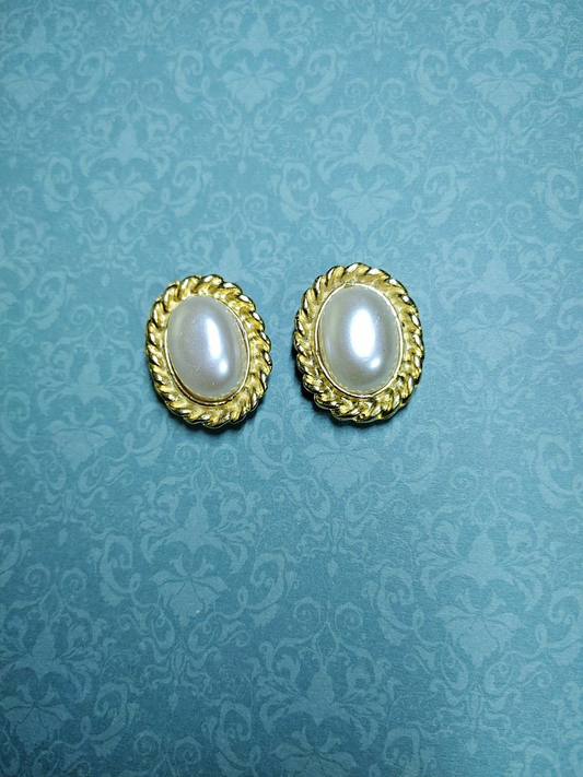 Vintage 1970's Era Oval Faux Pearl Clip On Earrings