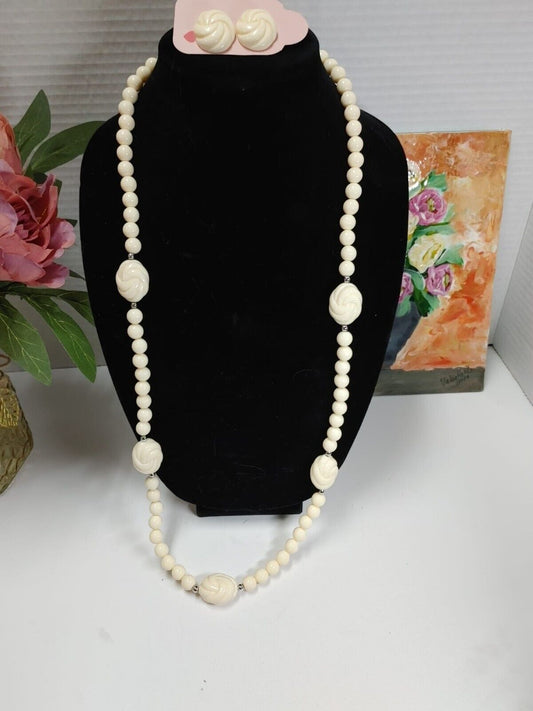 Vintage 1980s Avon Necklace & Earrings Chunky Cream Acrylic Knot Beaded