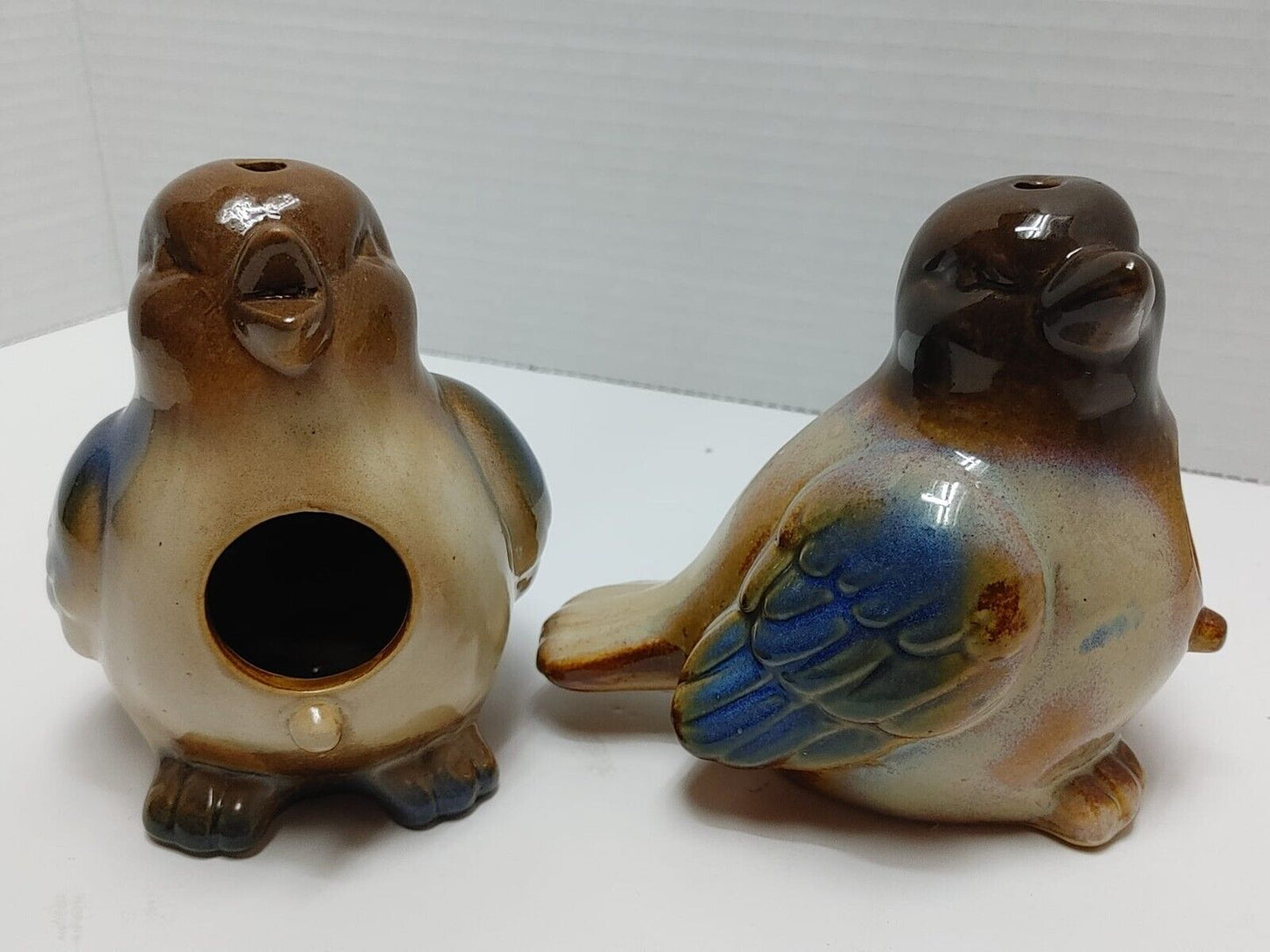 2Pcs Ceramic feeder Bird Figurine Garden Decor Robin Brown Blue Glazed