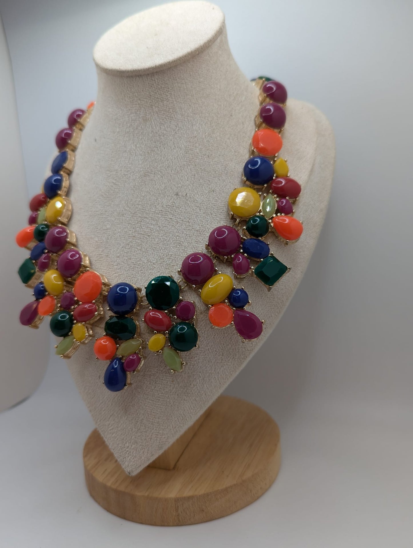 Talbots Bib necklace Multicolor Gold Tone & Cabochon Statement 21"