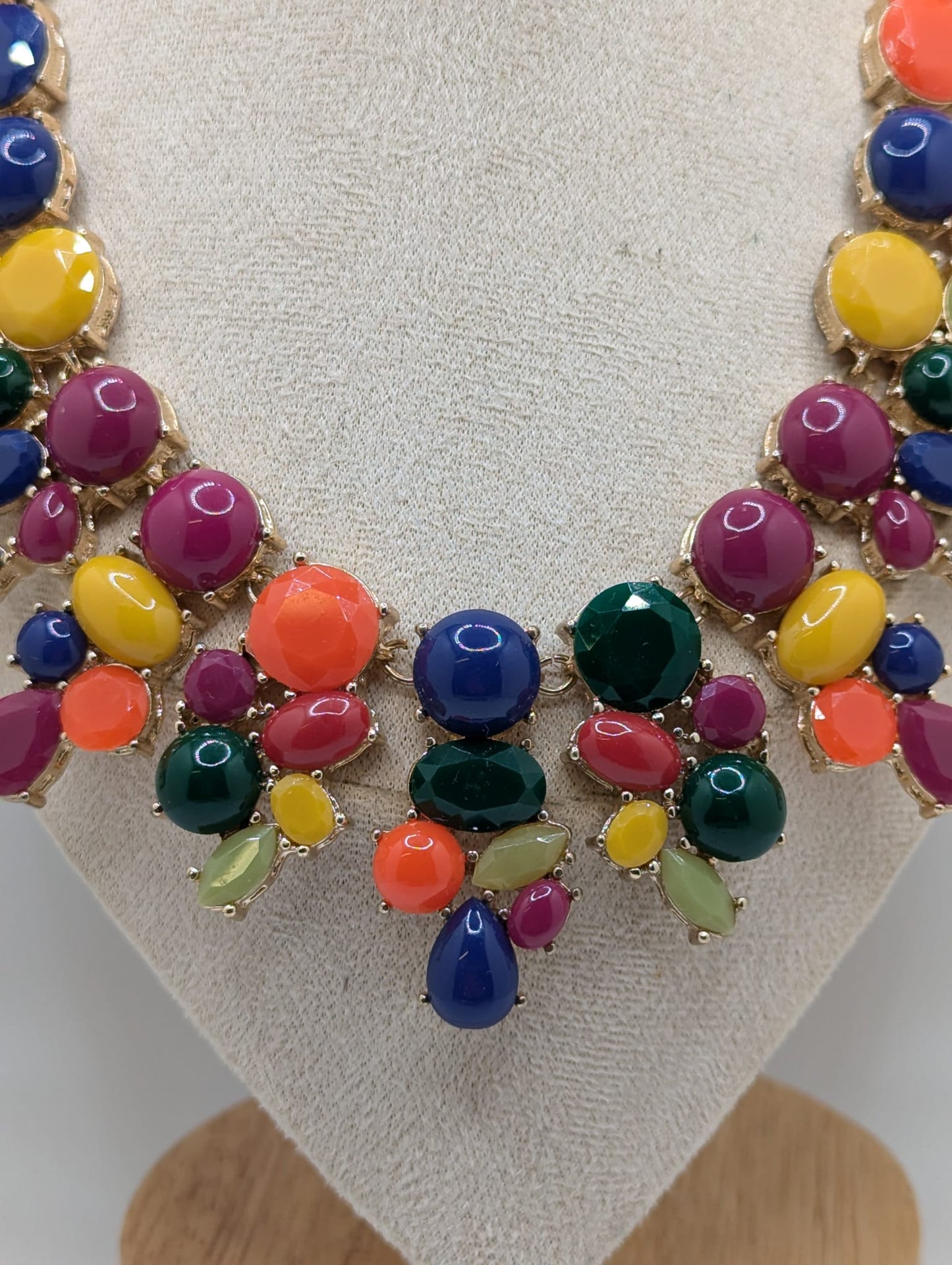 Talbots Bib necklace Multicolor Gold Tone & Cabochon Statement 21"