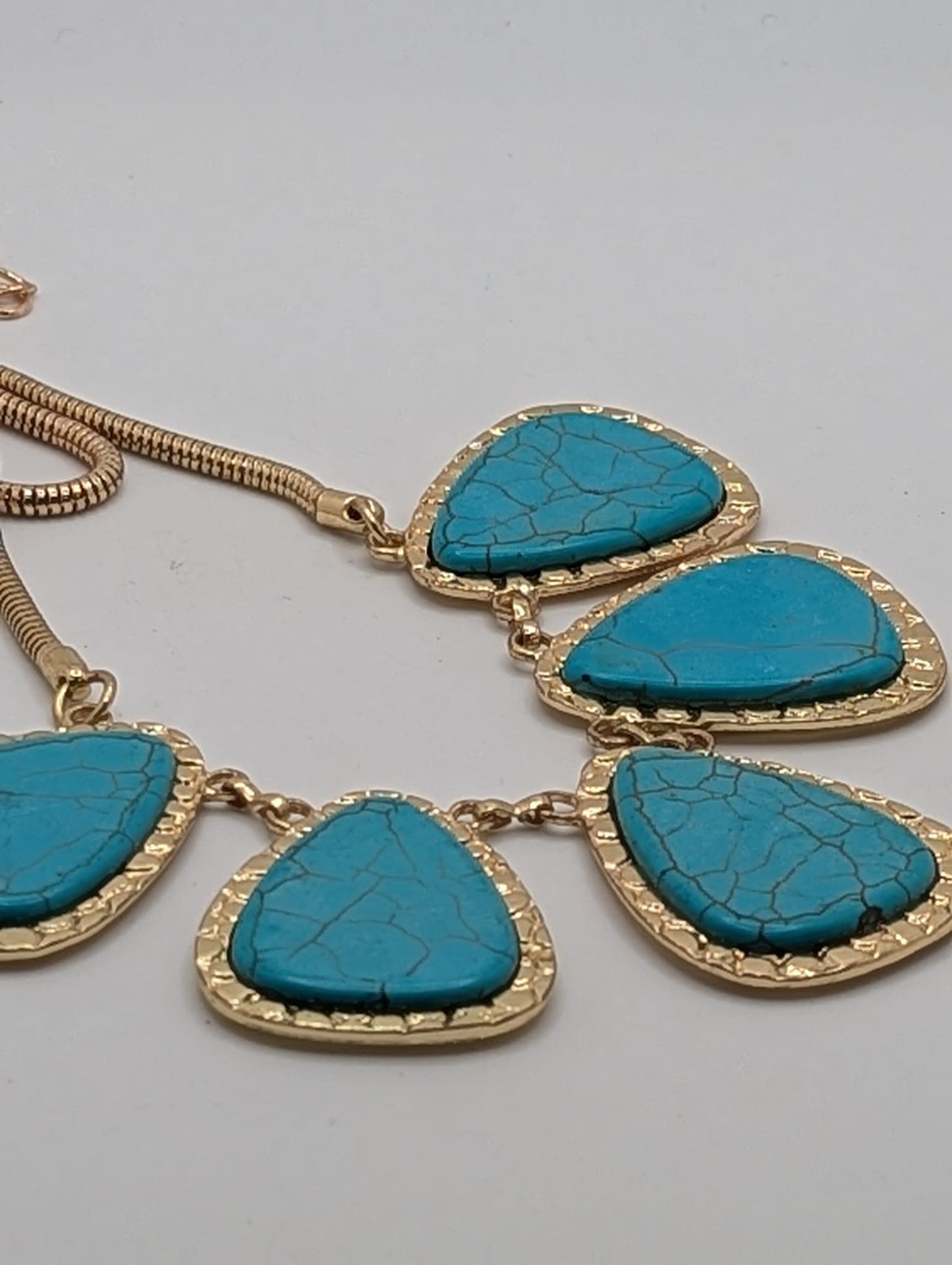 Vintage Alloy Synthetic Turquoise Necklace Gold Tone