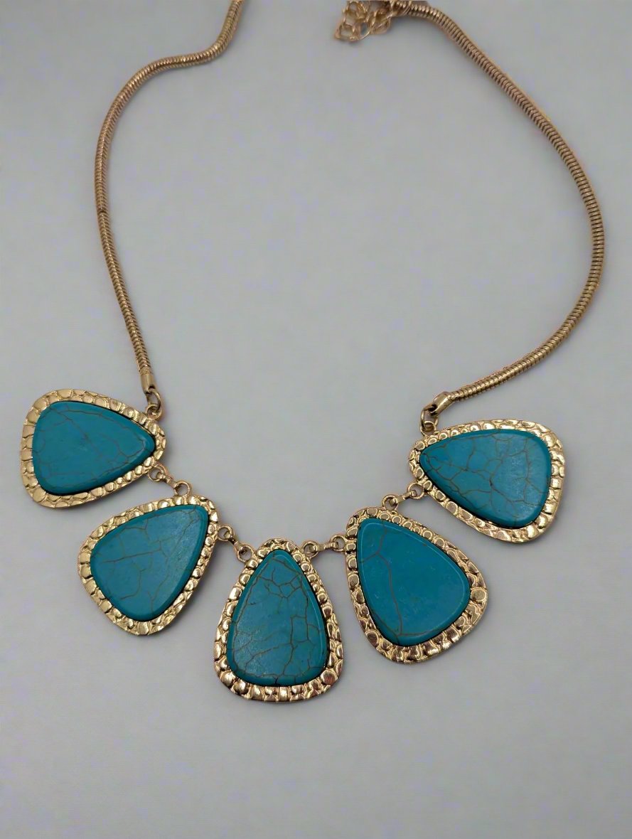 Vintage Alloy Synthetic Turquoise Necklace Gold Tone