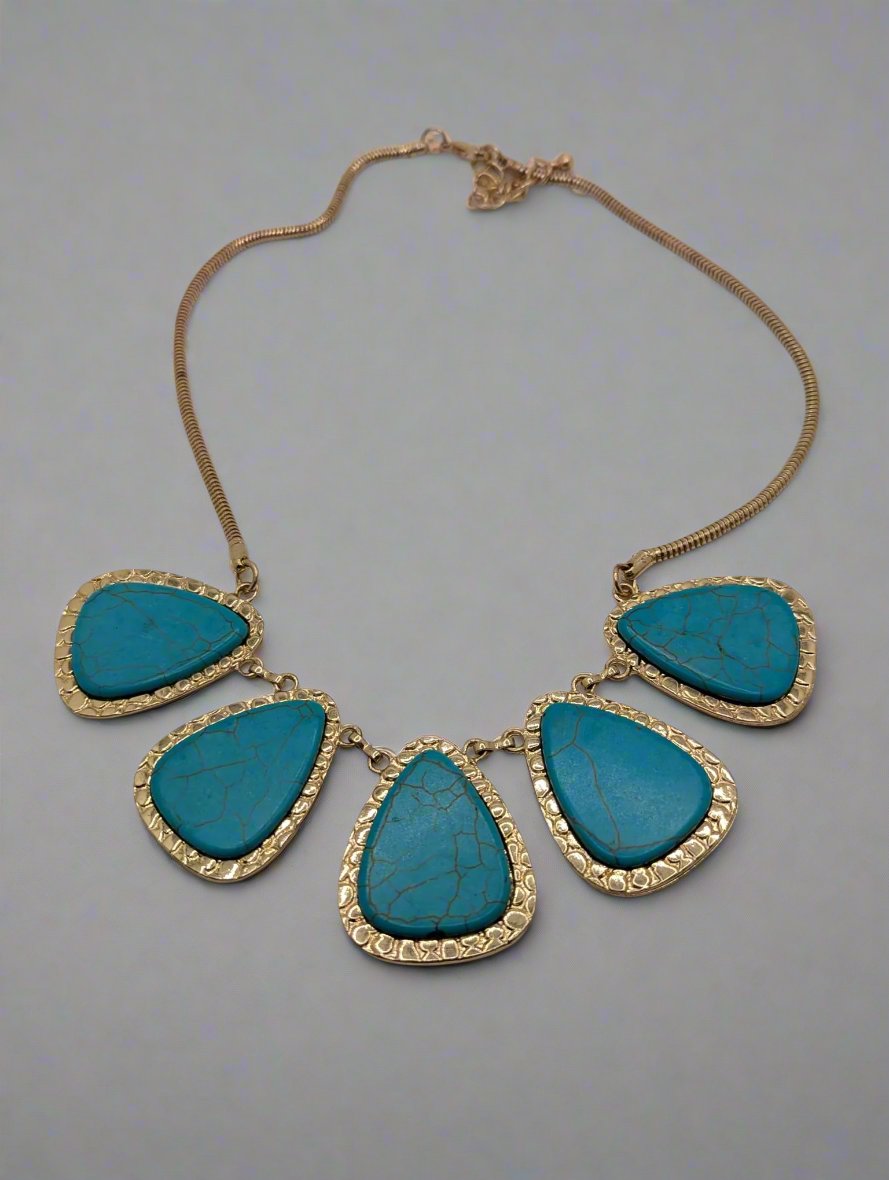 Vintage Alloy Synthetic Turquoise Necklace Gold Tone