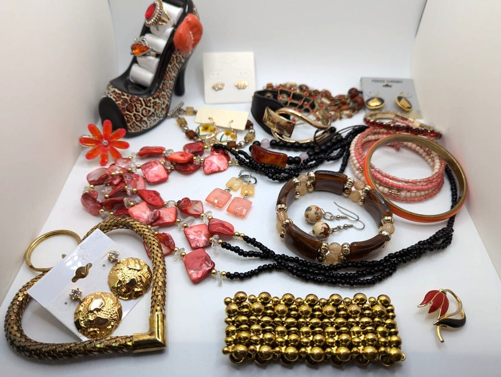 Vintage To Now Lot Wearable Fashion Costume Jewelry Gift  for her, necklace ++